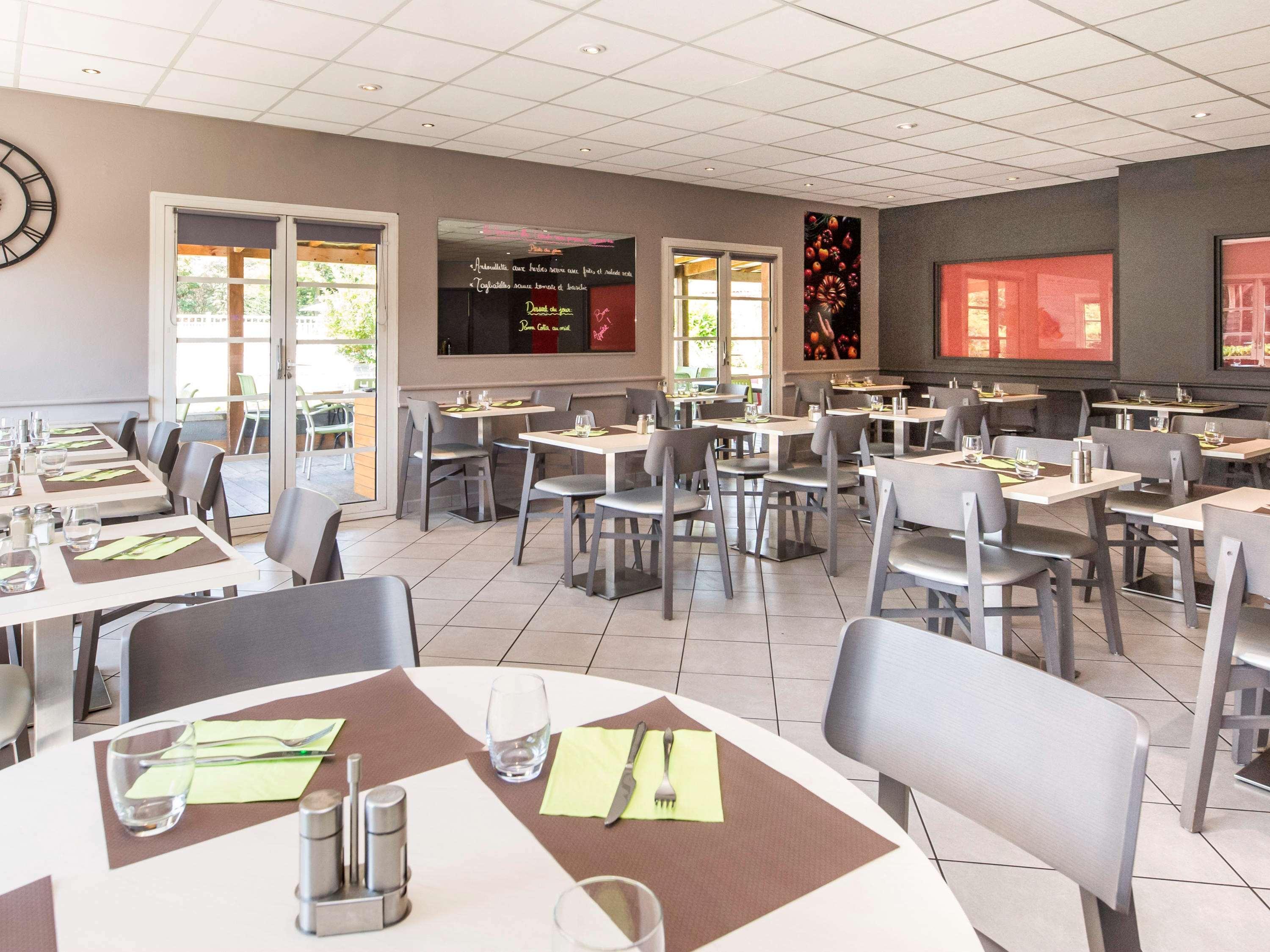 Ibis Sisteron Hotel Exterior photo