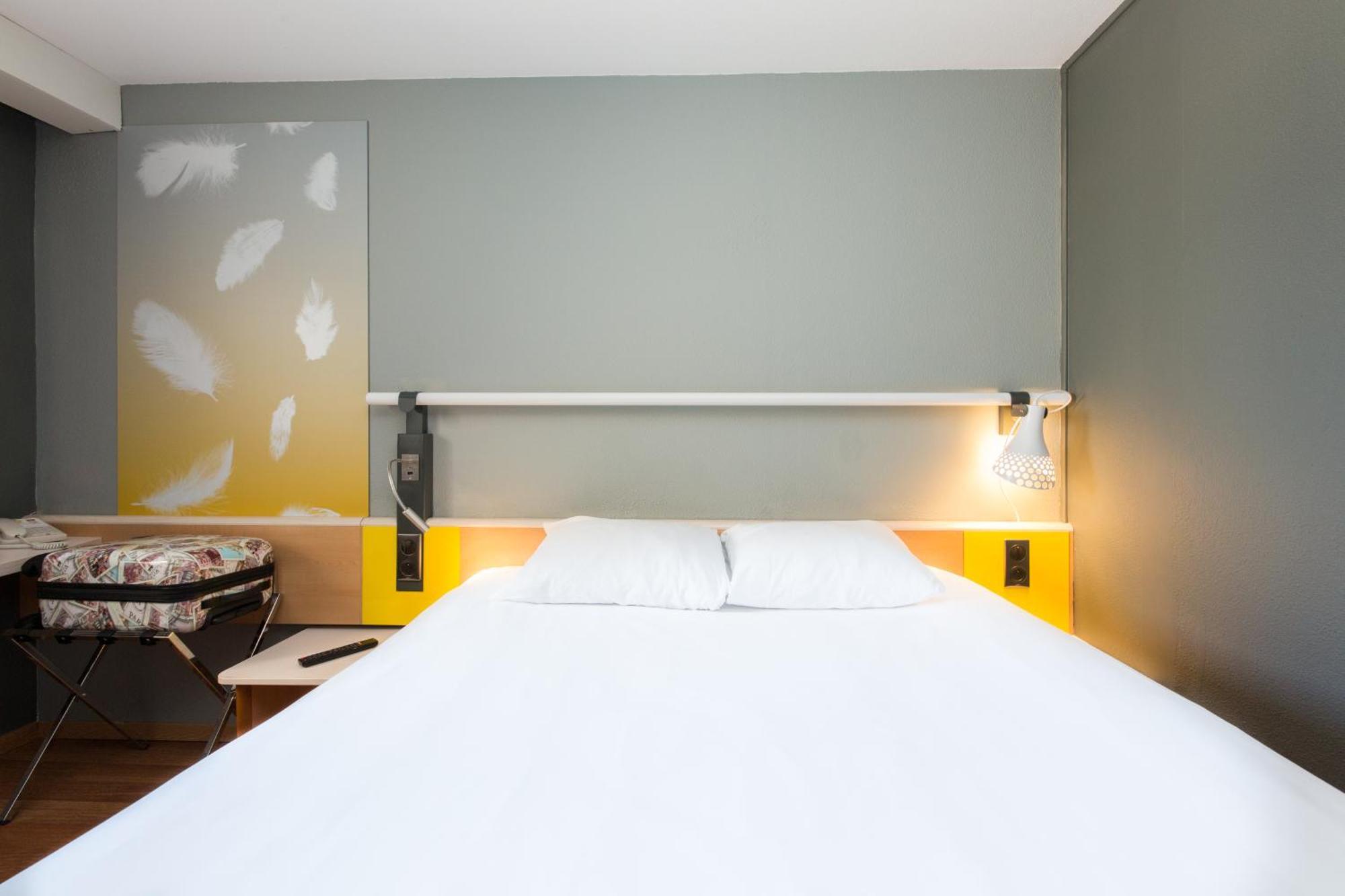 Ibis Sisteron Hotel Exterior photo