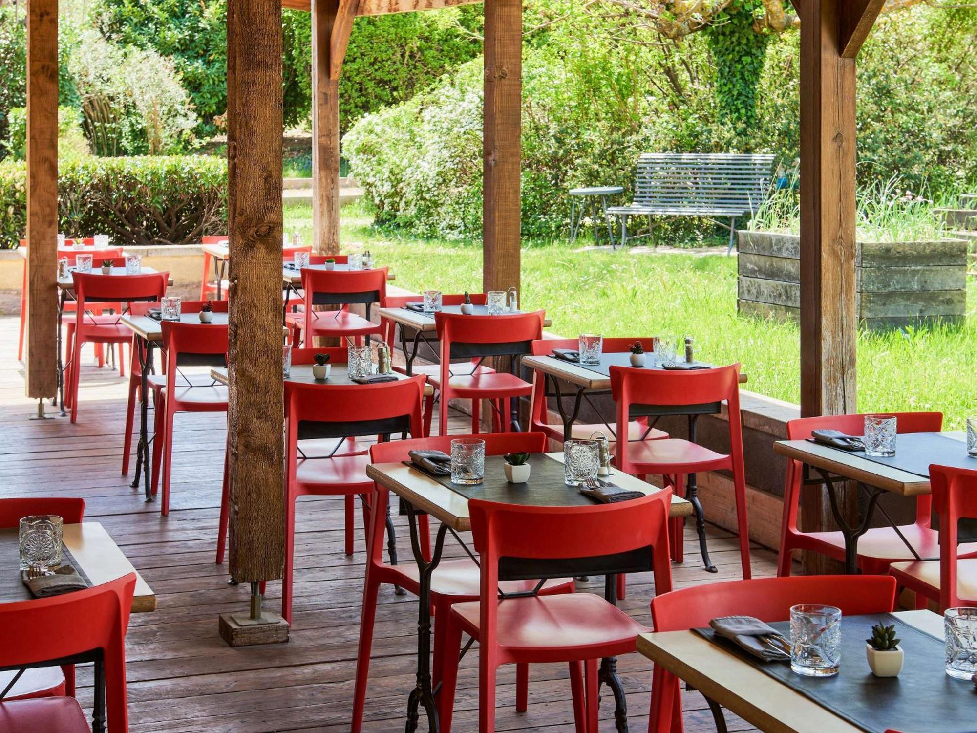 Ibis Sisteron Hotel Exterior photo